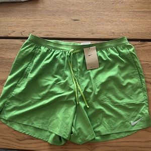 NWT Men’s Nike Dri-fit Running 5” Shorts Size XXL